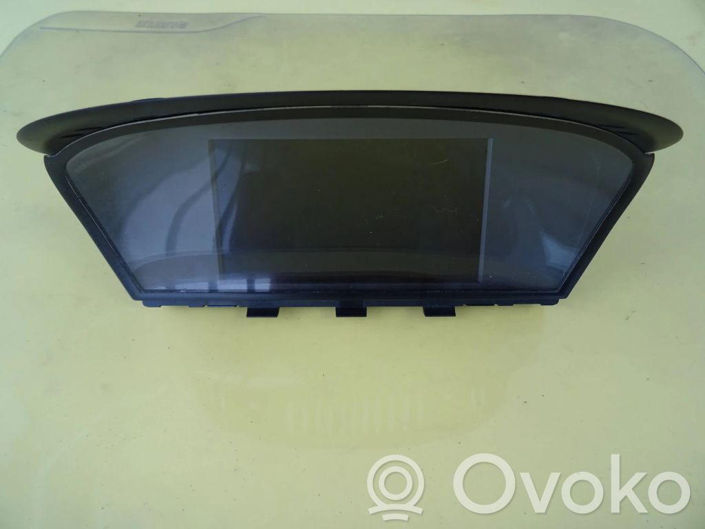 BMW 3 E90 E91 Monitor / wyświetlacz / ekran 