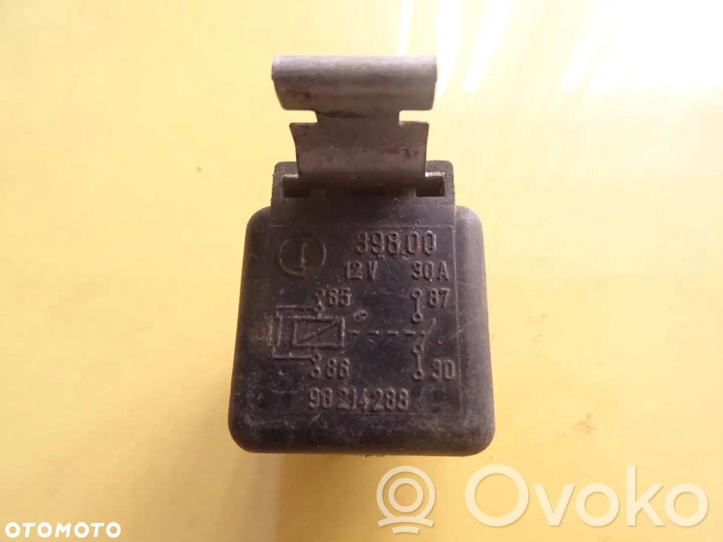 Opel Kadett E Muu rele 