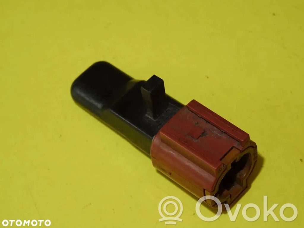 Outside/external air temperature sensor