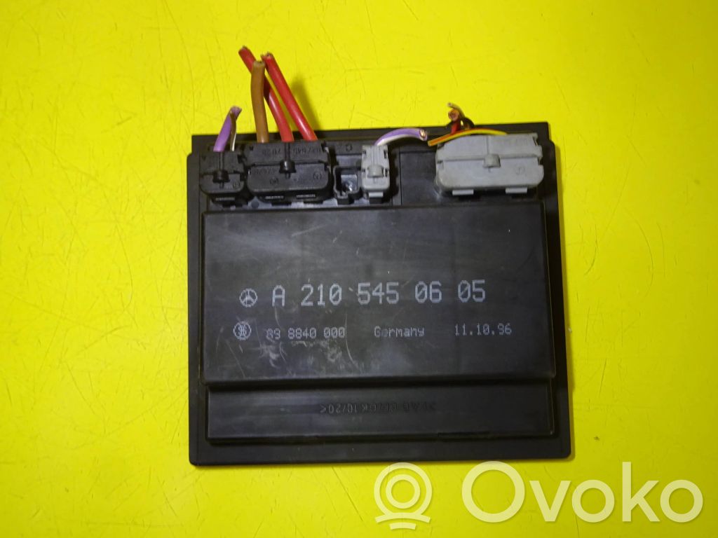 Module d'éclairage LCM   A2105450605