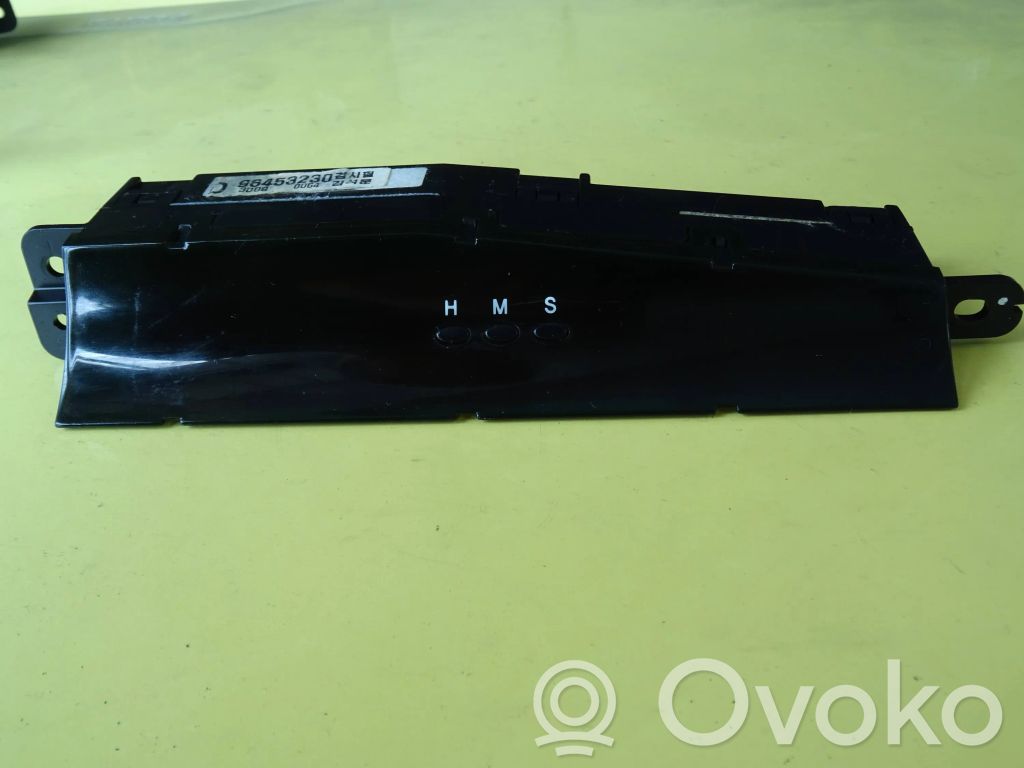 Chevrolet Evanda Screen/display/small screen 