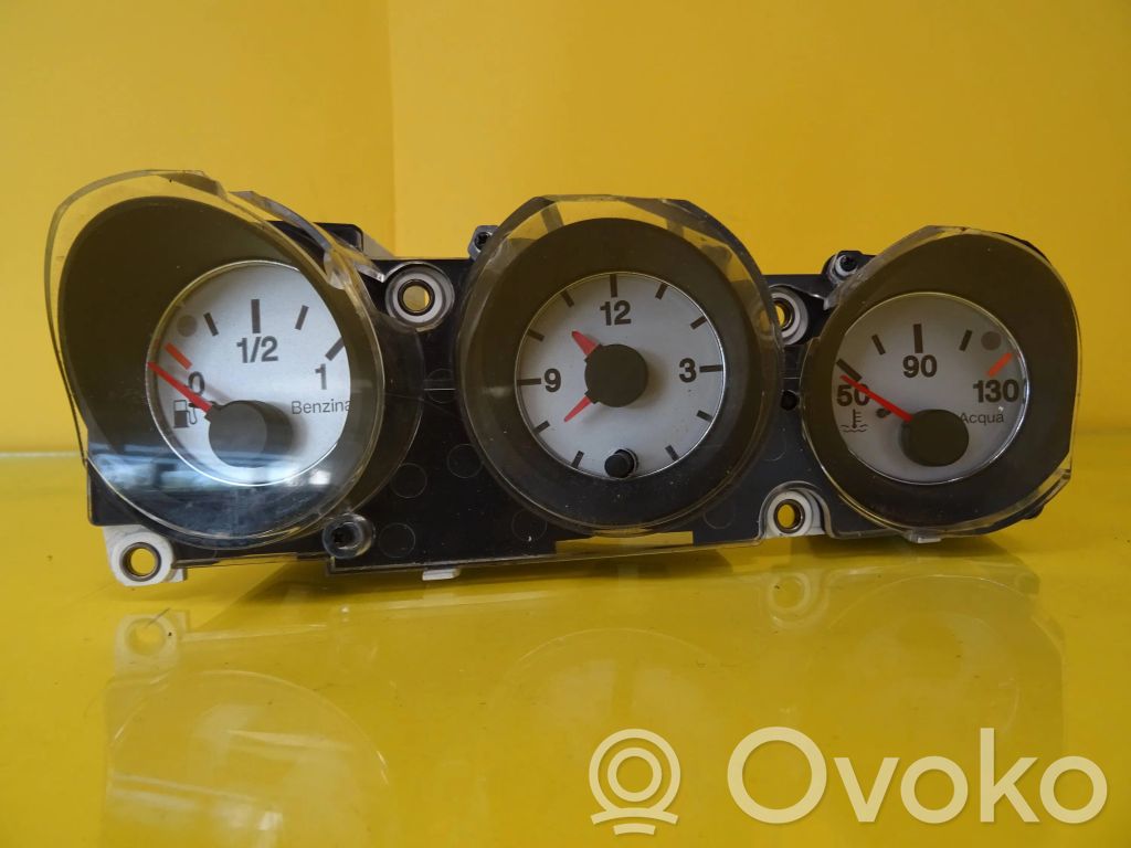 Alfa Romeo 156 Nopeusmittari (mittaristo) 