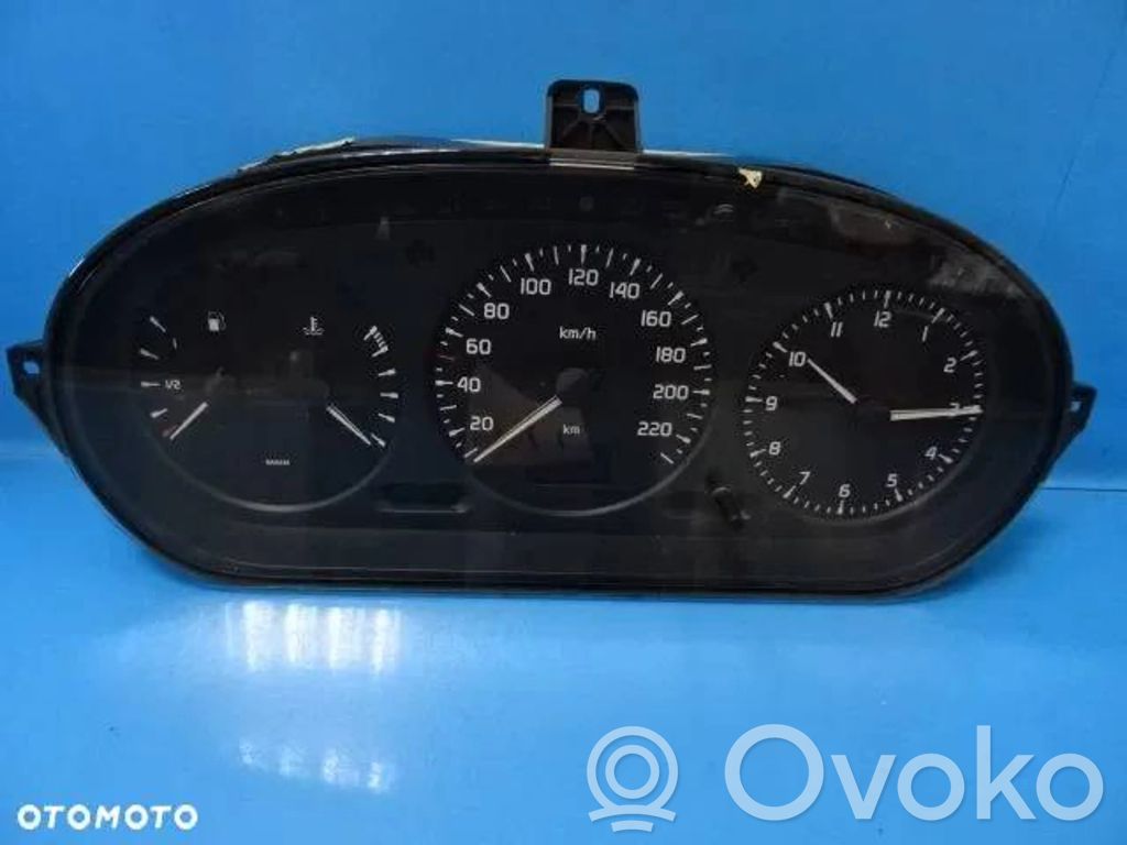 Renault Megane I Nopeusmittari (mittaristo) 