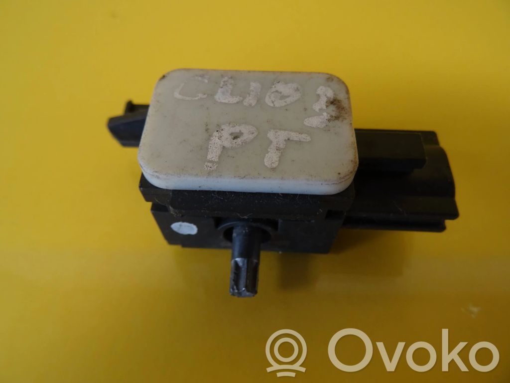 Renault Clio II Airbag deployment crash/impact sensor 