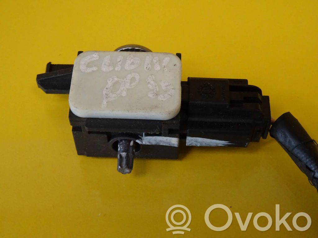 Renault Clio II Airbag deployment crash/impact sensor 