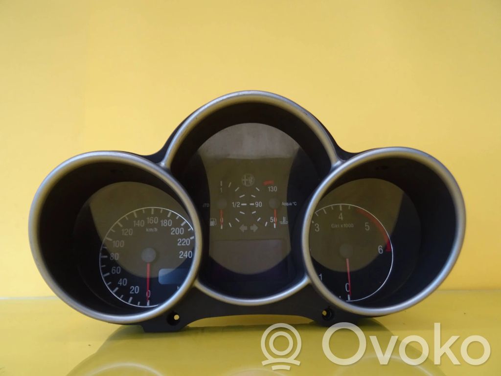 Alfa Romeo 147 Speedometer (instrument cluster) 