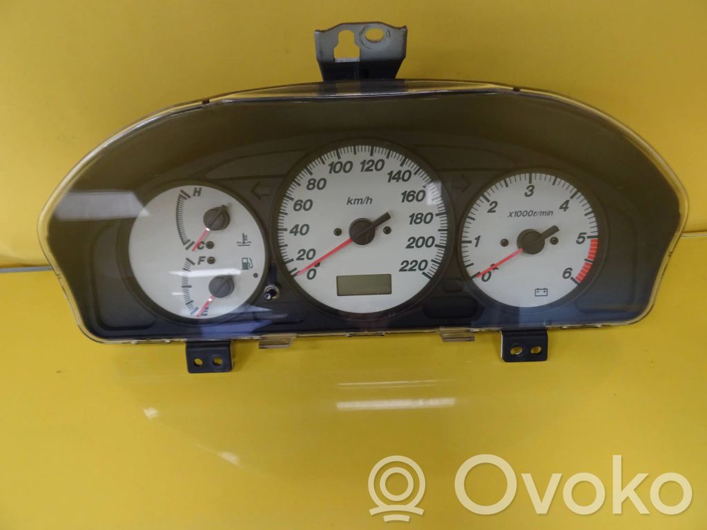 Mazda Premacy Speedometer (instrument cluster) 