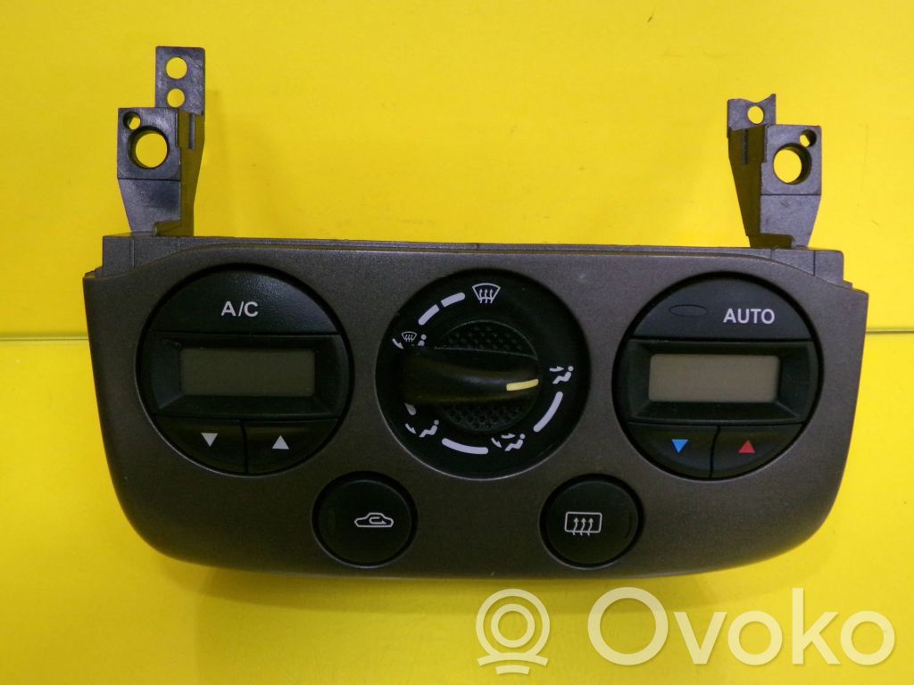 Nissan Primera Climate control unit 