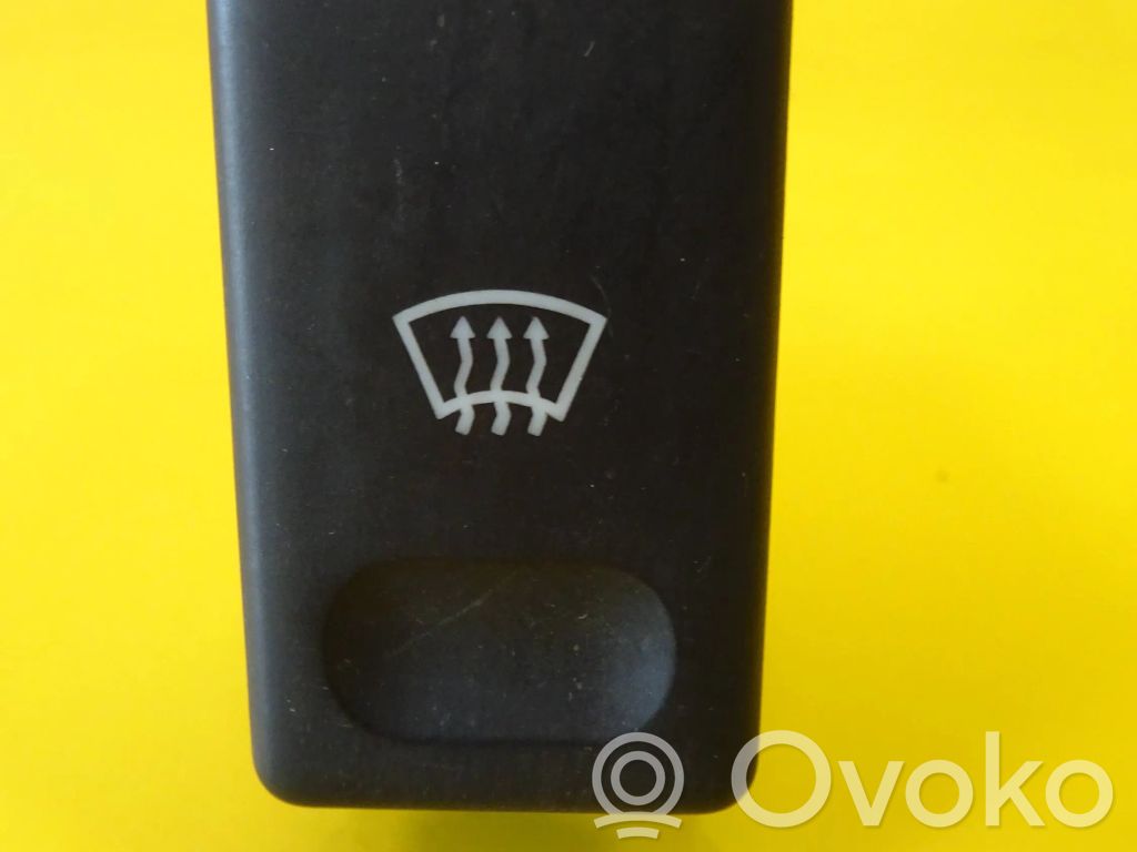 Windscreen/window heater switch