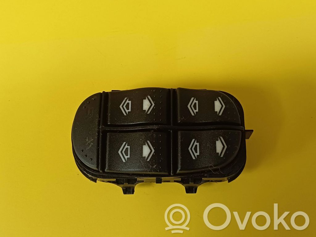 Interruptor del elevalunas eléctrico   98AB14A132DE