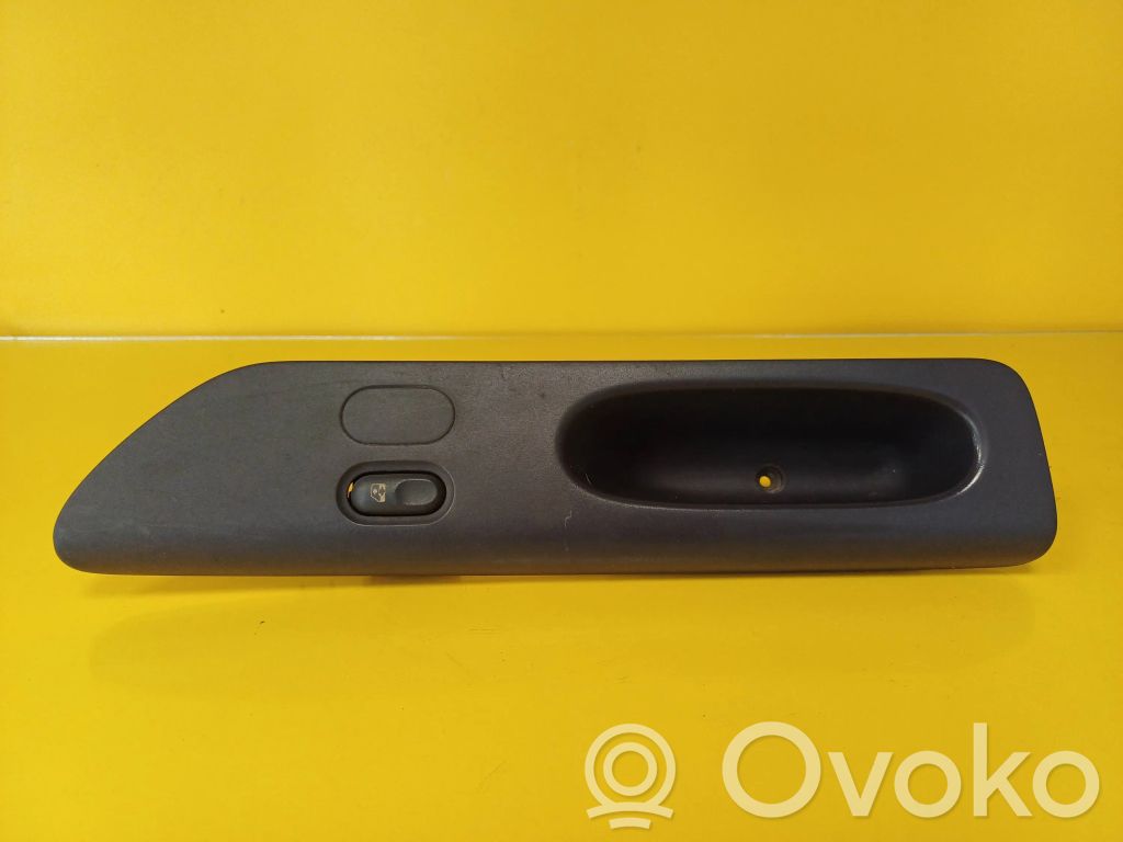 Renault Espace III Electric window control switch 