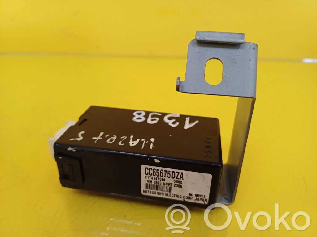 Door central lock control unit/module   CC65675DZA