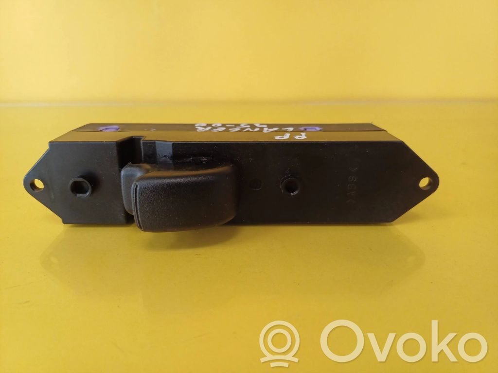 Mitsubishi Lancer Electric window control switch 