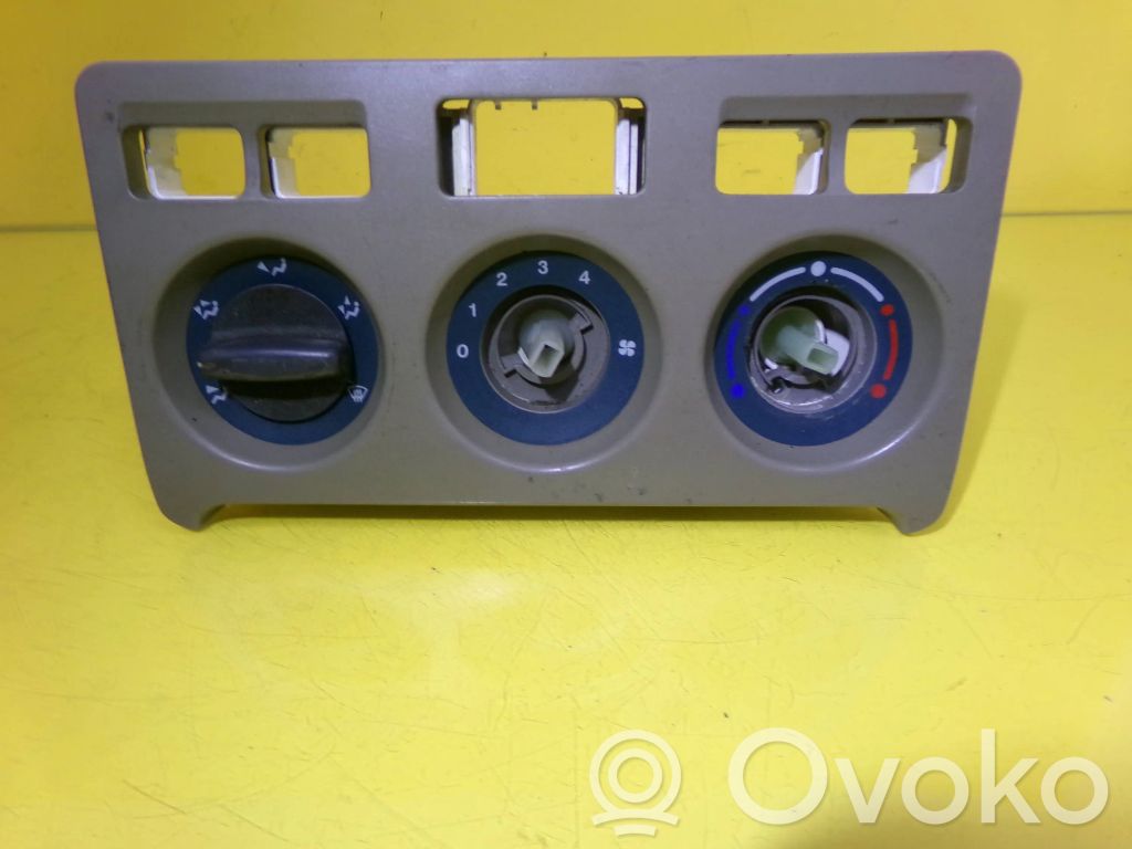 Land Rover Freelander Climate control unit 