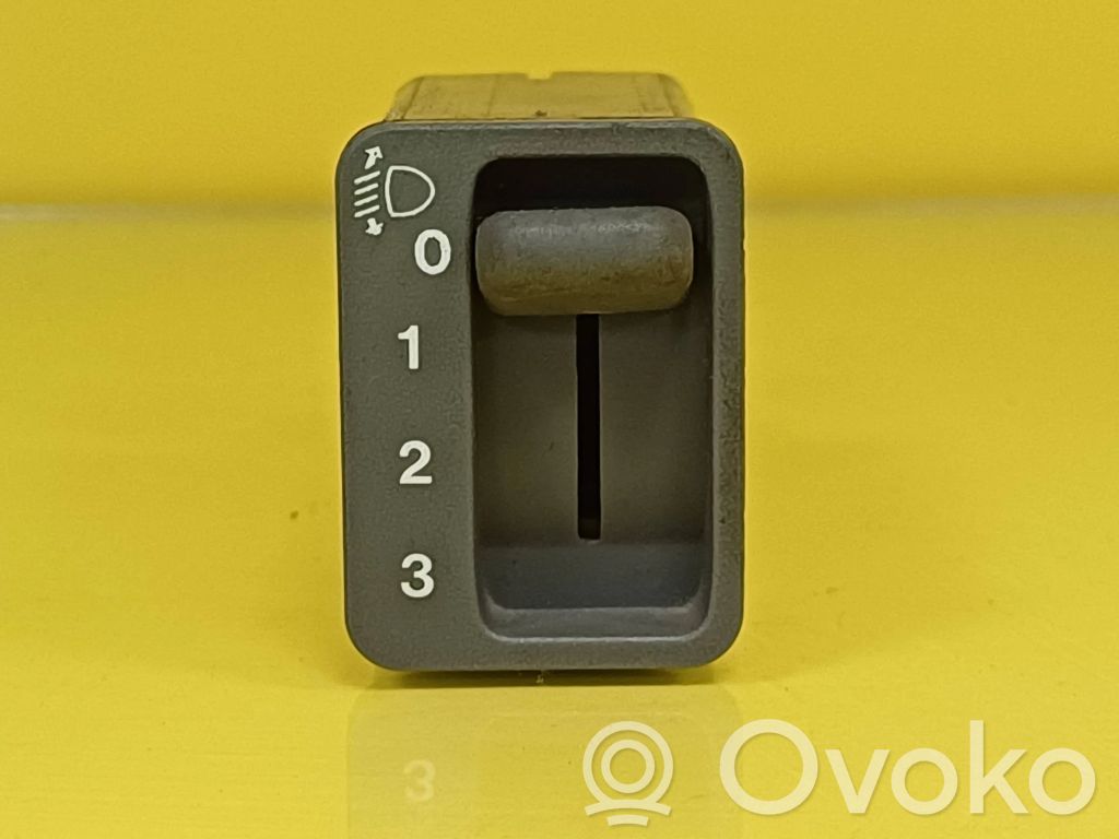 Honda CR-V Headlight level height control switch 
