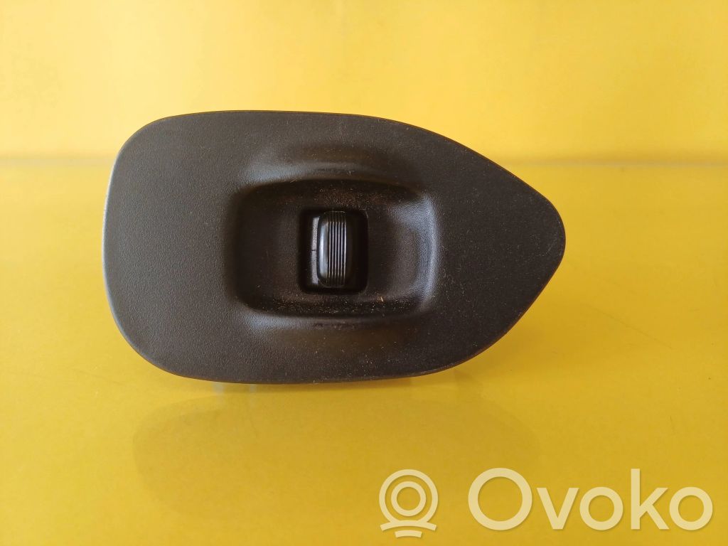 Electric window control switch   S73501320