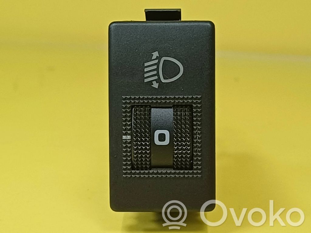 Headlight level height control switch   8D0941301