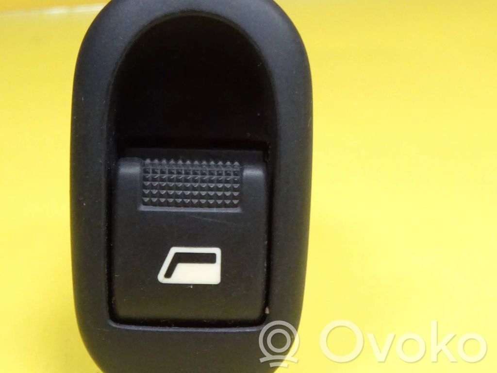Citroen C2 Electric window control switch 