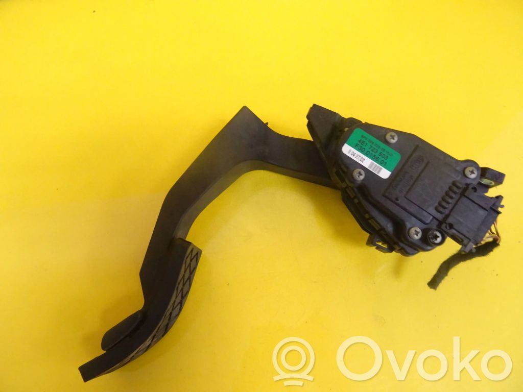 Accelerator throttle pedal   4E1723503