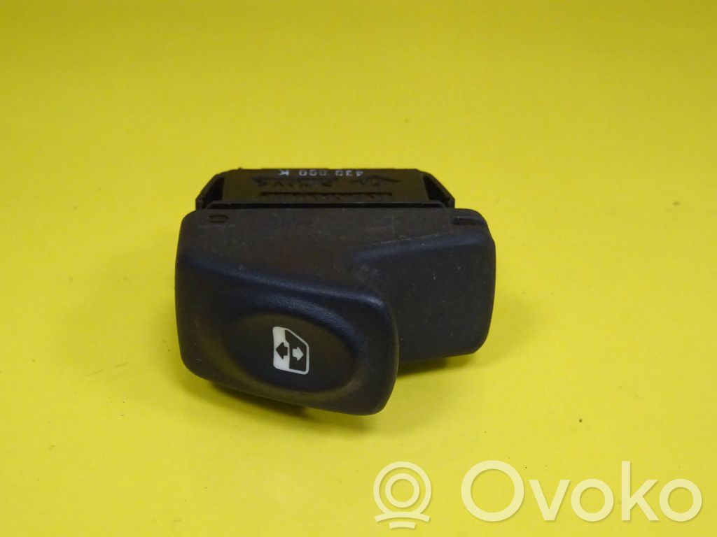 Renault Thalia I Electric window control switch 