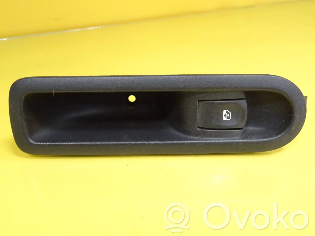 Renault Modus Electric window control switch 
