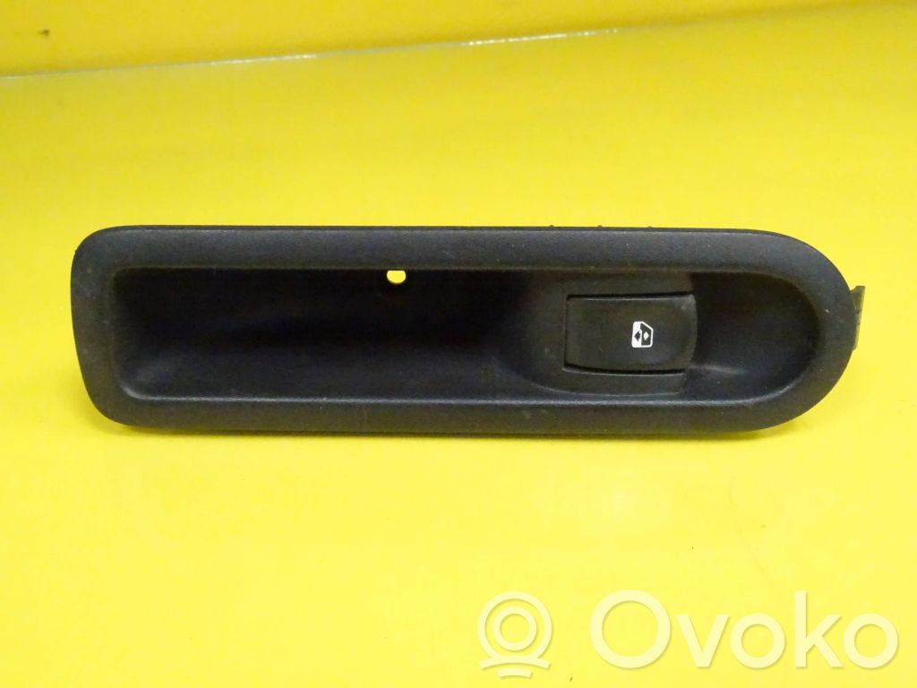 Renault Modus Electric window control switch 