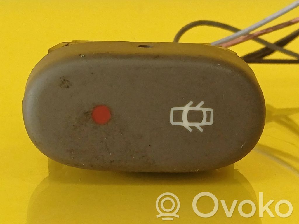 Renault Clio II Central locking switch button 