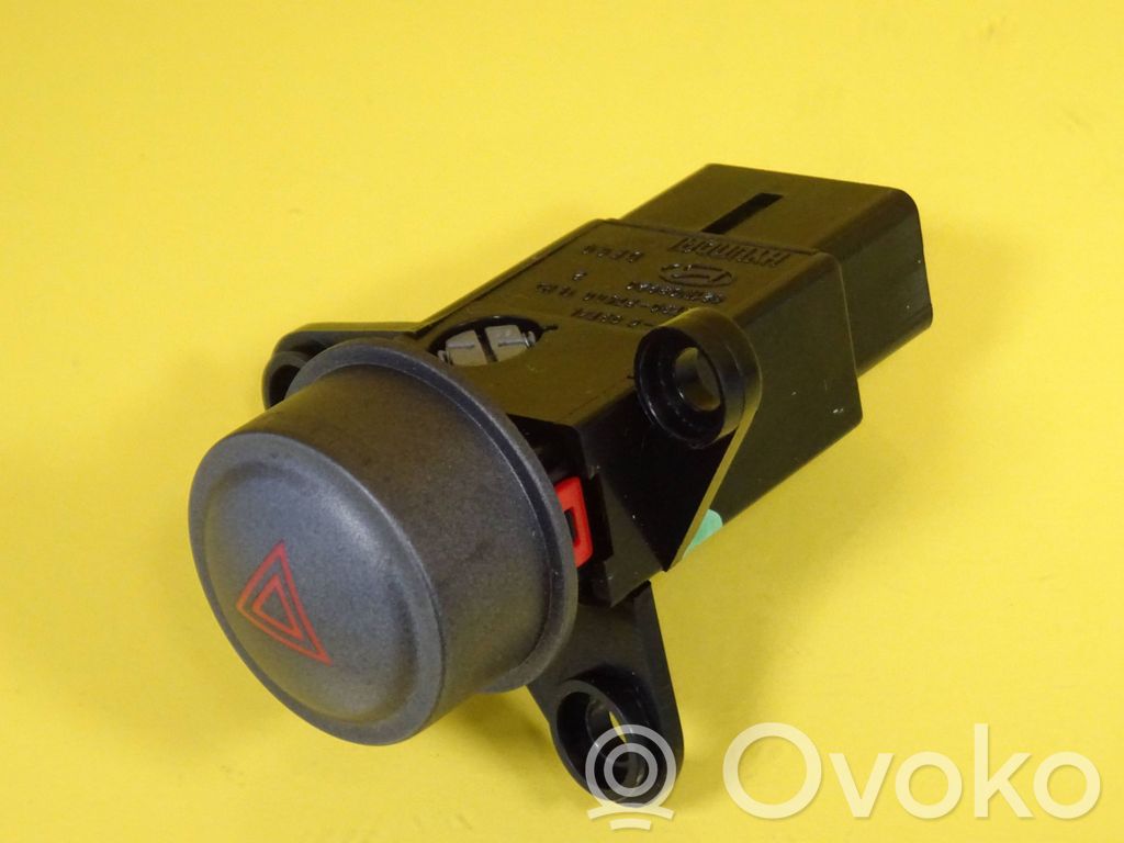 Hyundai Coupe Botón interruptor de luz de peligro 