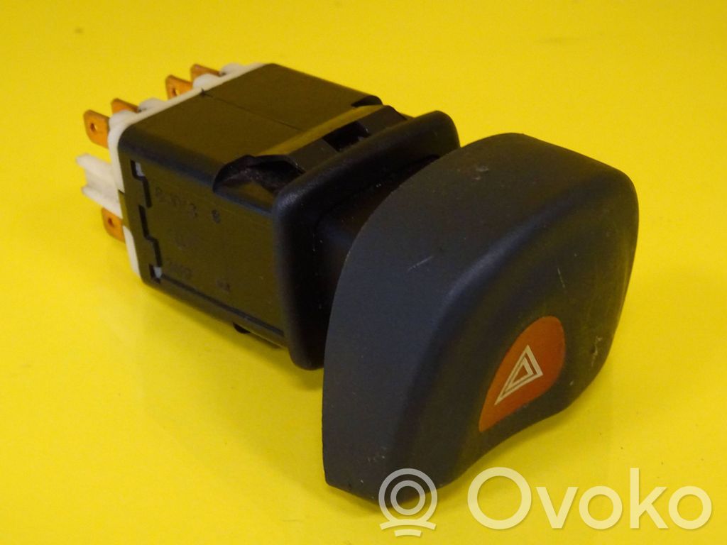 Renault Megane I Hazard light switch 