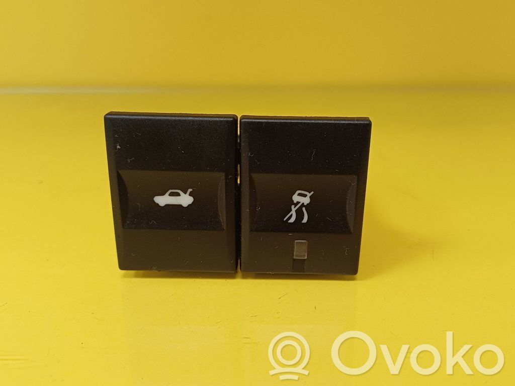 ESP (stability program) switch   1S7T2C418AB