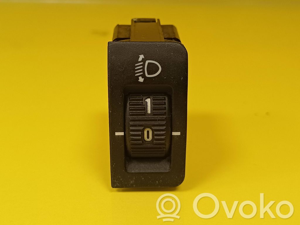 Headlight level height control switch   61318360843