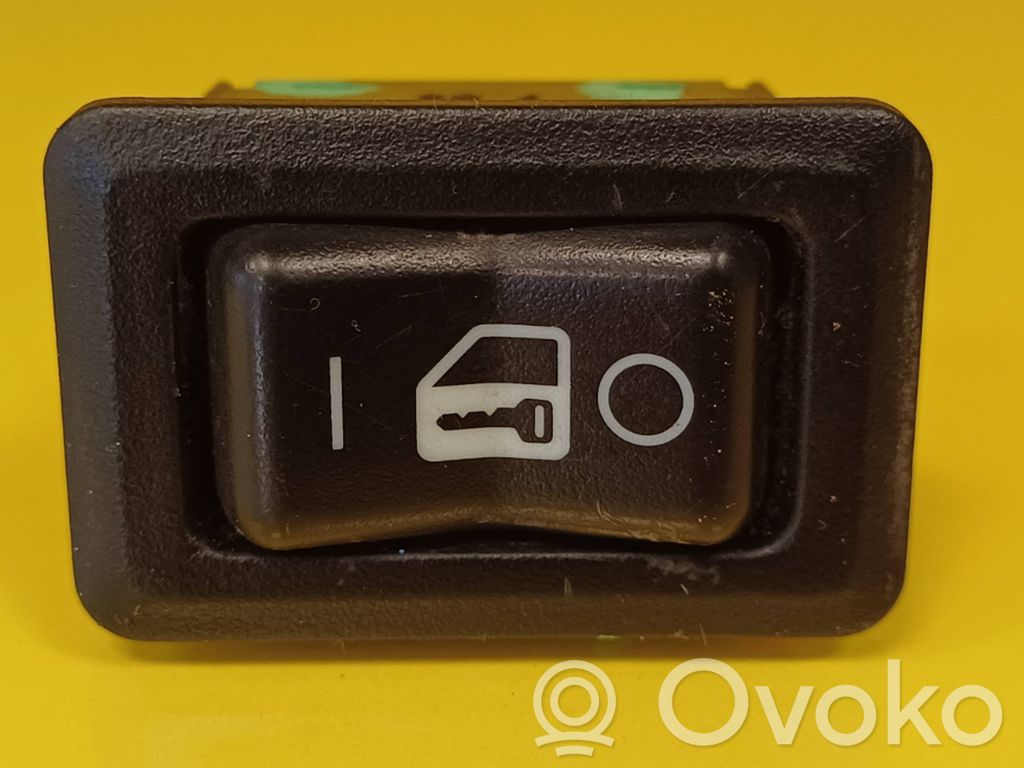 Mitsubishi Carisma Central locking switch button 