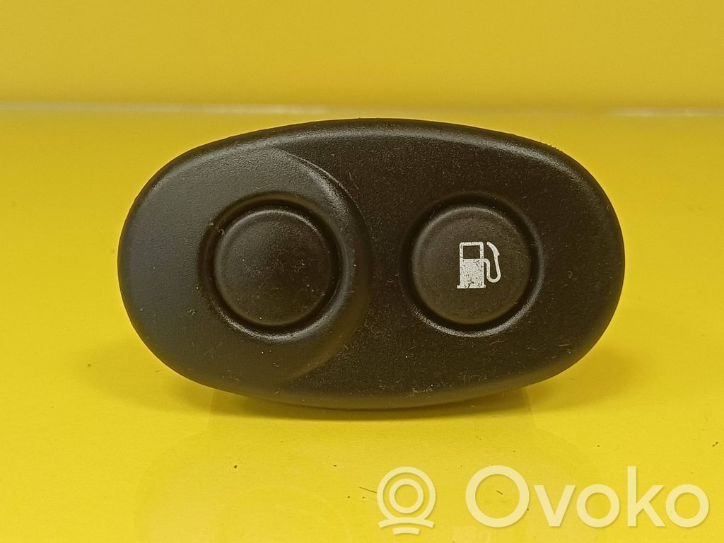 Daewoo Nexia Fuel tank opening switch 