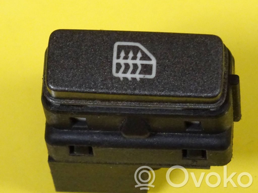 Volkswagen Phaeton Windscreen/window heater switch 