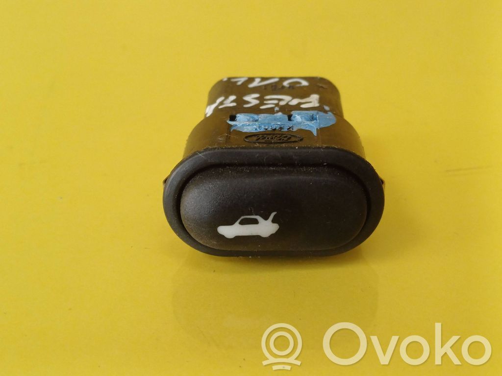 Ford Fiesta Tailgate opening switch 