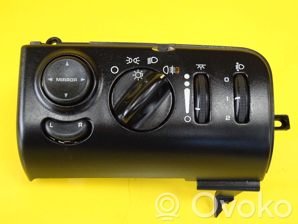 Light switch   9575541K,4685317