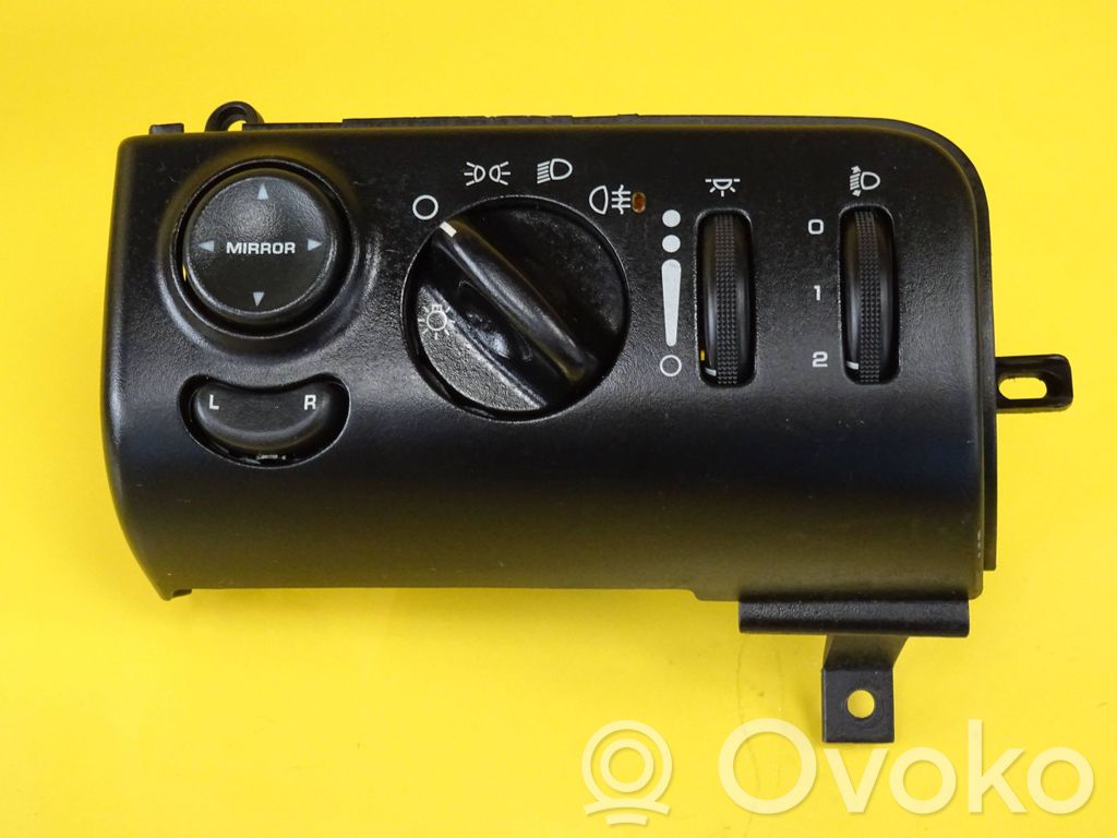 Light switch   9575541K,4685317