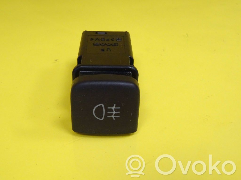 Fog light switch   4733952