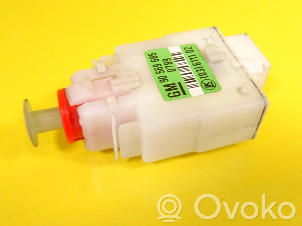 Opel Zafira A Interruptor sensor del pedal de freno 