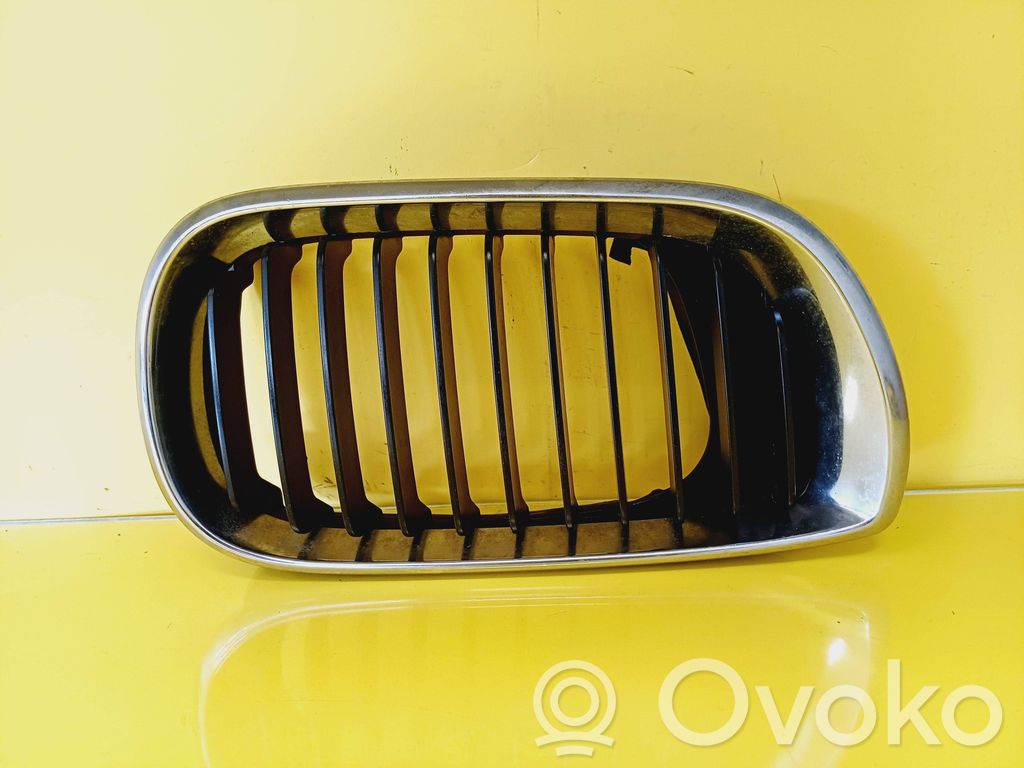 BMW 3 E46 Front grill 