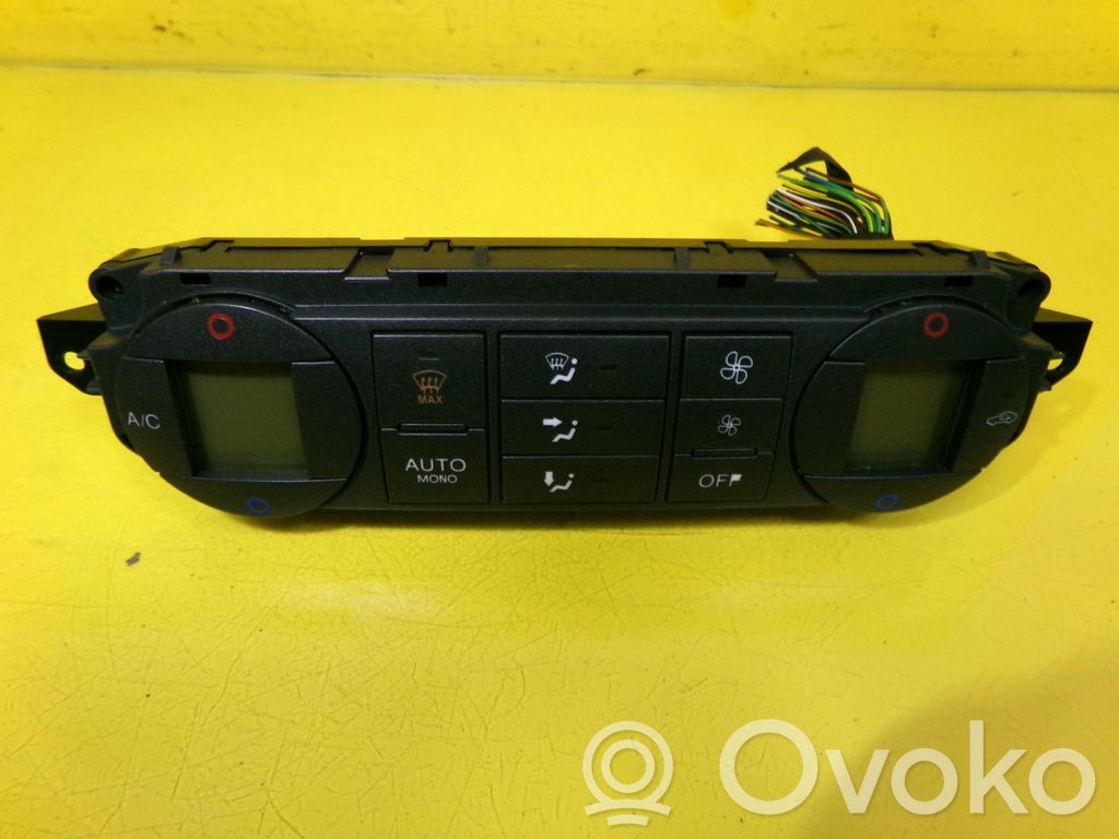 Ford C-MAX I Climate control unit 