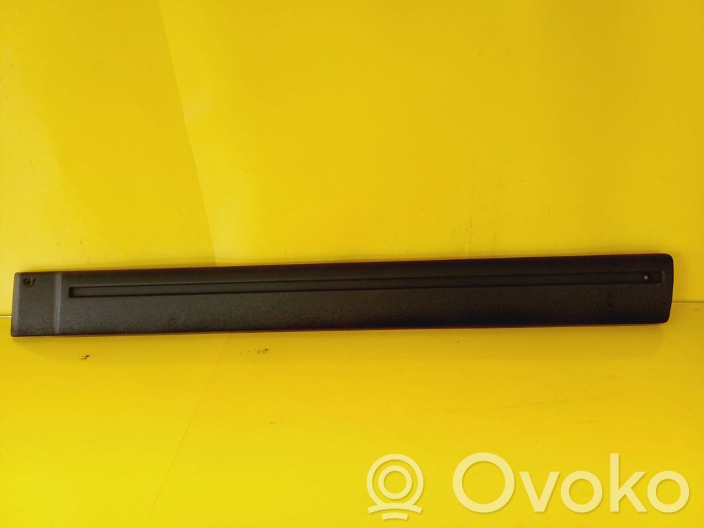 Renault Rapid Etuoven lista (muoto) 