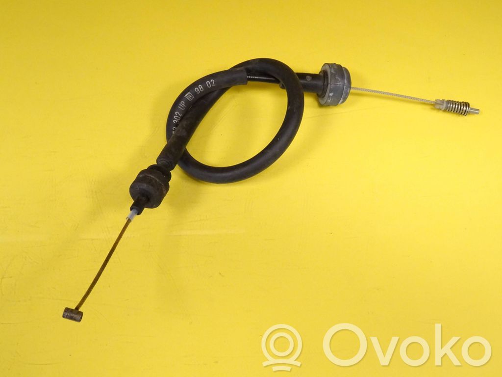 Opel Corsa B Throttle cable 