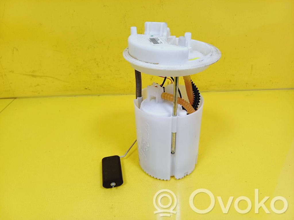 Opel Corsa E Degalų siurblys (degalų bake) 