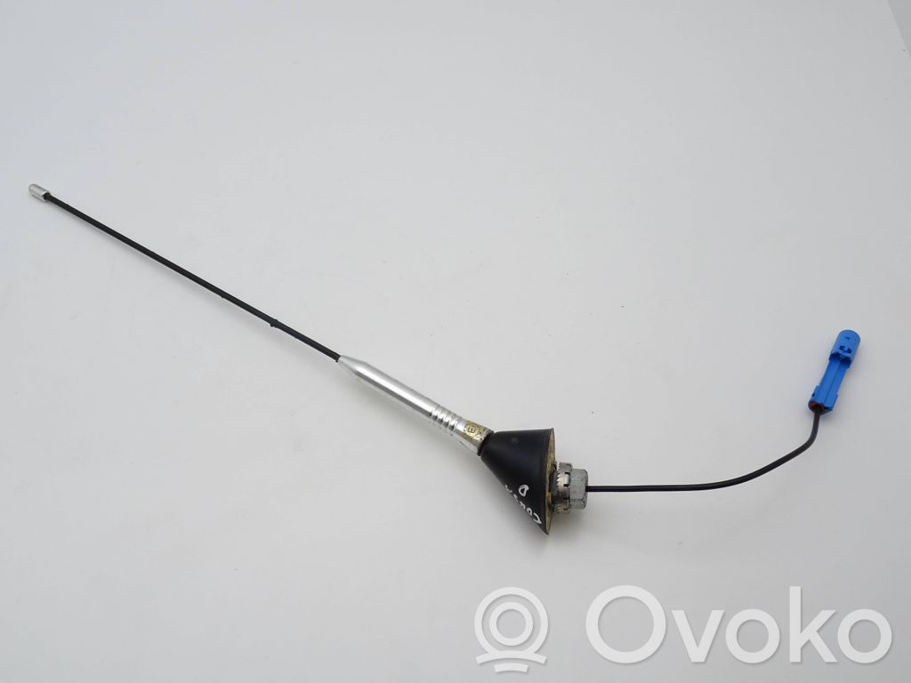 Opel Corsa D Radion antenni 