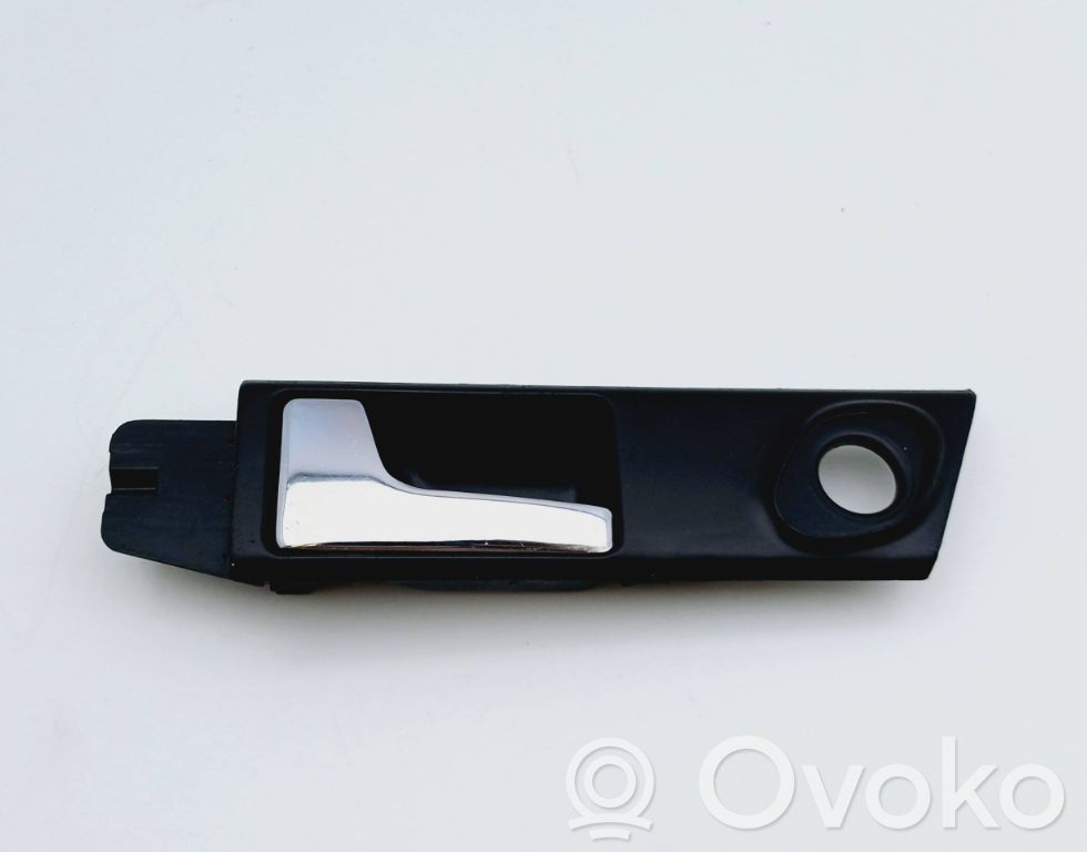 Manecilla interna puerta trasera   4A0839019