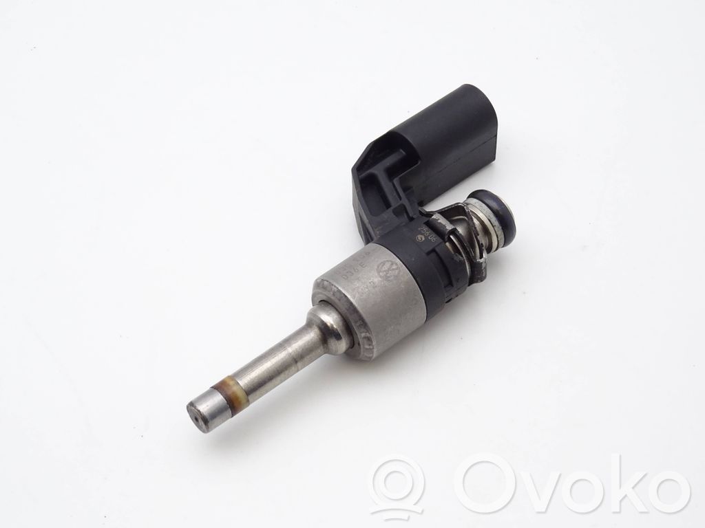 Volkswagen Golf V Wtryskiwacz paliwa 