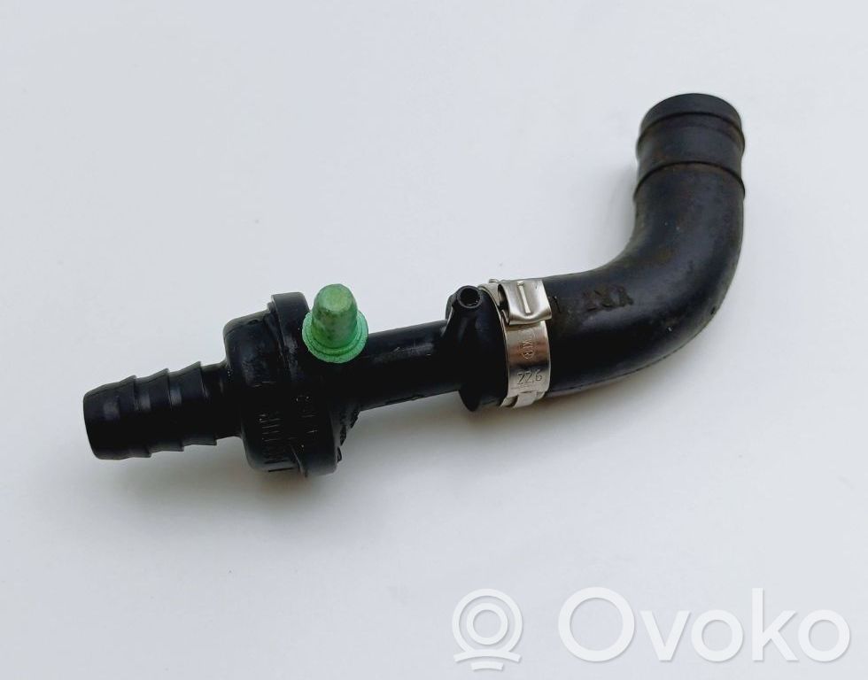 Volkswagen Golf IV Przewód / Wąż podciśnienia 