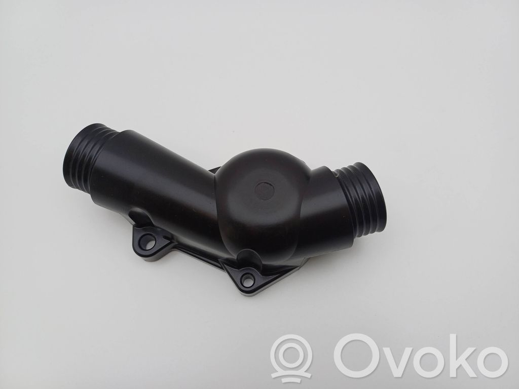 BMW 5 E34 Boîtier de thermostat 