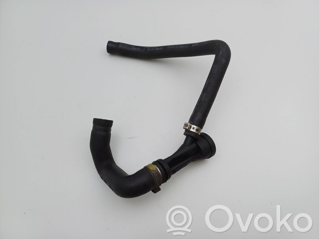 Audi A4 S4 B5 8D Conductă/furtun vacuum 